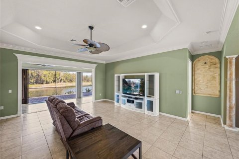 Casa en venta en Winter Haven, Florida, 3 dormitorios, 219.53 m2 № 1883750 - foto 18