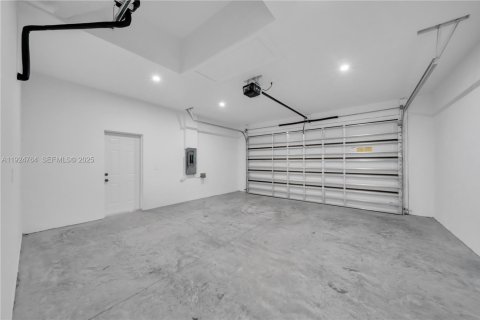 Casa en venta en Lehigh Acres, Florida, 3 dormitorios № 1982812 - foto 20