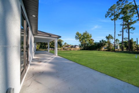Casa en venta en Lehigh Acres, Florida, 3 dormitorios № 1982812 - foto 23