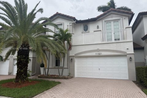 Villa ou maison à Doral, Floride 5 chambres, 221.01 m2 № 2328275
