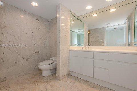 Copropriété à vendre à Sunny Isles Beach, Floride: 3 chambres, 275.92 m2 № 1999202 - photo 14