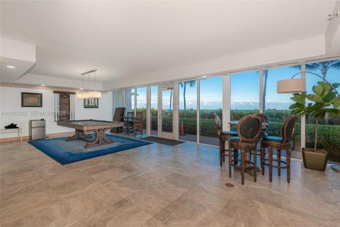 Copropriété à vendre à Sunny Isles Beach, Floride: 3 chambres, 275.92 m2 № 1999202 - photo 25