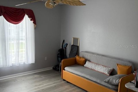 Casa en alquiler en Kissimmee, Florida, 4 dormitorios, 264.4 m2 № 1899903 - foto 13