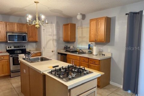 Casa en alquiler en Kissimmee, Florida, 4 dormitorios, 264.4 m2 № 1899903 - foto 7