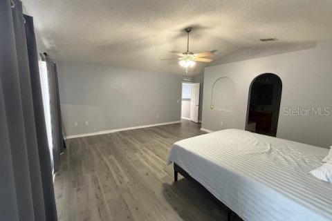 Casa en alquiler en Kissimmee, Florida, 4 dormitorios, 264.4 m2 № 1899903 - foto 14