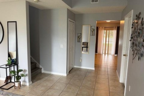 Casa en alquiler en Kissimmee, Florida, 4 dormitorios, 264.4 m2 № 1899903 - foto 4