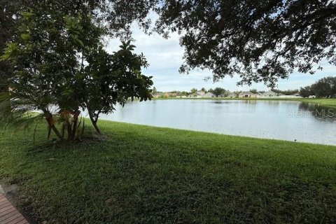 Casa en alquiler en Kissimmee, Florida, 4 dormitorios, 264.4 m2 № 1899903 - foto 23