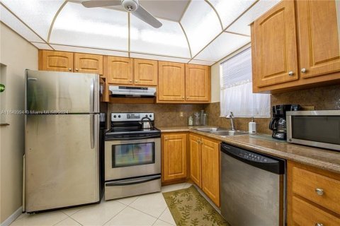 Condominio en venta en Margate, Florida, 1 dormitorio, 66.89 m2 № 2077199 - foto 3