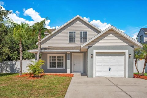 House in Riverview, Florida 4 bedrooms, 137.59 sq.m. № 2208653