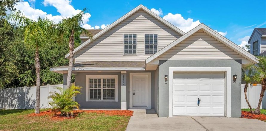 House in Riverview, Florida 4 bedrooms, 137.59 sq.m. № 2208653