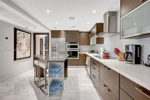 Copropriété à louer à Miami Beach, Floride: 2 chambres, 114.27 m2 № 2365217 - photo 7