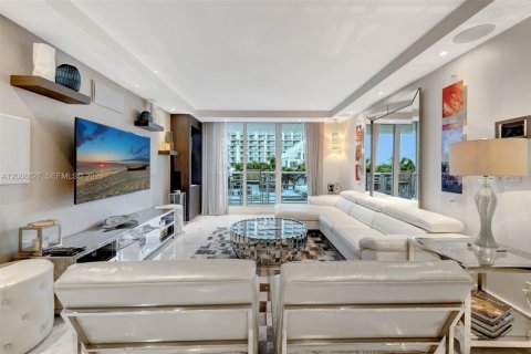 Copropriété à louer à Miami Beach, Floride: 2 chambres, 114.27 m2 № 2365217 - photo 2