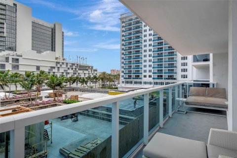 Copropriété à louer à Miami Beach, Floride: 2 chambres, 114.27 m2 № 2365217 - photo 21
