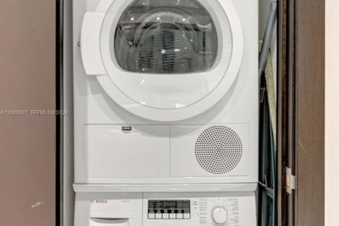 Copropriété à louer à Miami Beach, Floride: 2 chambres, 114.27 m2 № 2365217 - photo 20