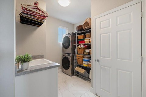 Casa en venta en Port St. Lucie, Florida, 3 dormitorios, 262.73 m2 № 2382813 - foto 16
