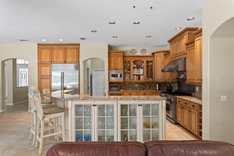 House in Tampa, Florida 5 bedrooms, 330.27 sq.m. № 1798540 - photo 25