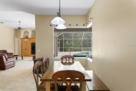 House in Tampa, Florida 5 bedrooms, 330.27 sq.m. № 1798540 - photo 21