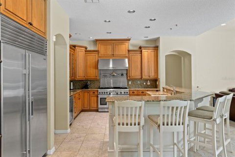 House in Tampa, Florida 5 bedrooms, 330.27 sq.m. № 1798540 - photo 23