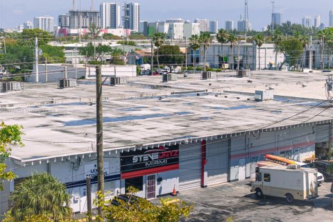 Commercial property in North Miami, Florida № 1864397 - photo 10