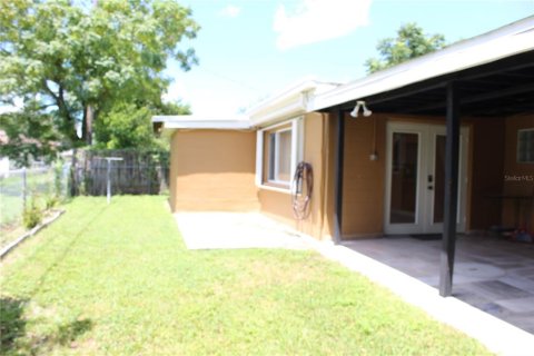 House in New Port Richey, Florida 3 bedrooms, 118.17 sq.m. № 1908925 - photo 23