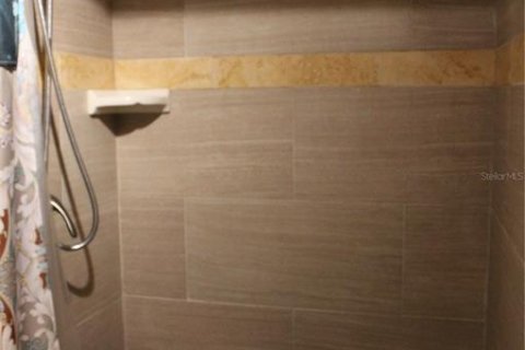 House in New Port Richey, Florida 3 bedrooms, 118.17 sq.m. № 1908925 - photo 18