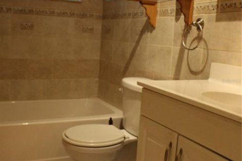 House in New Port Richey, Florida 3 bedrooms, 118.17 sq.m. № 1908925 - photo 7