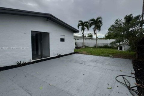 Купить виллу или дом в Дейви, Флорида 4 спальни, 177.26м2, № 1956321 - фото 8