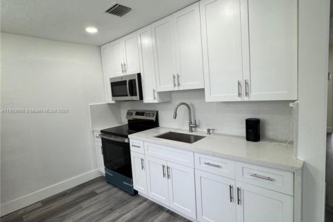 Купить виллу или дом в Дейви, Флорида 4 спальни, 177.26м2, № 1956321 - фото 3