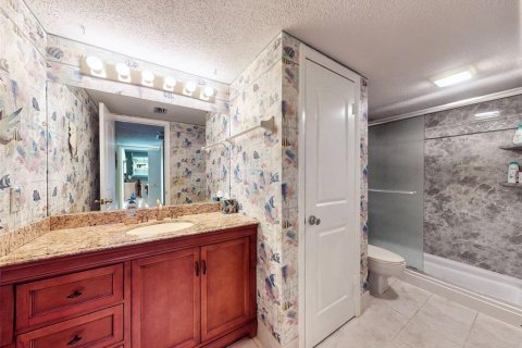 Townhouse in New Smyrna Beach, Florida 3 bedrooms, 161.28 sq.m. № 2299470 - photo 21