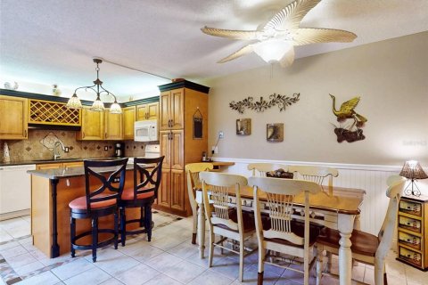Townhouse in New Smyrna Beach, Florida 3 bedrooms, 161.28 sq.m. № 2299470 - photo 12