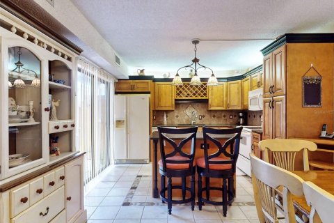 Townhouse in New Smyrna Beach, Florida 3 bedrooms, 161.28 sq.m. № 2299470 - photo 15