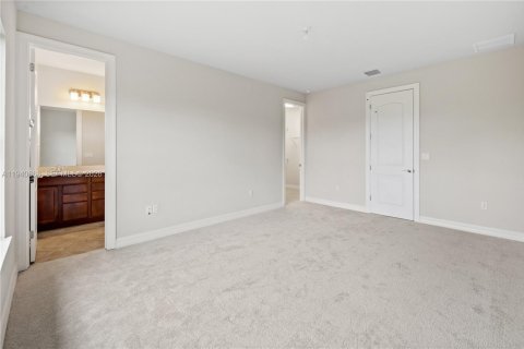 Adosado en venta en Oakland Park, Florida, 3 dormitorios, 162.95 m2 № 1997753 - foto 3