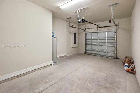 Adosado en venta en Oakland Park, Florida, 3 dormitorios, 162.95 m2 № 1997753 - foto 13