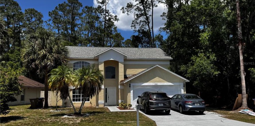 Villa ou maison à Kissimmee, Floride 4 chambres, 184.6 m2 № 1884924