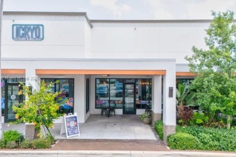 Commercial property in Plantation, Florida № 2016508