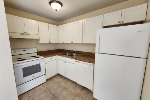 Apartment in Gainesville, Florida 2 bedrooms, 77.76 sq.m. № 2234465 - photo 8