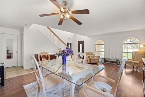 Villa ou maison à vendre à Mascotte, Floride: 4 chambres, 290.23 m2 № 2355866 - photo 2