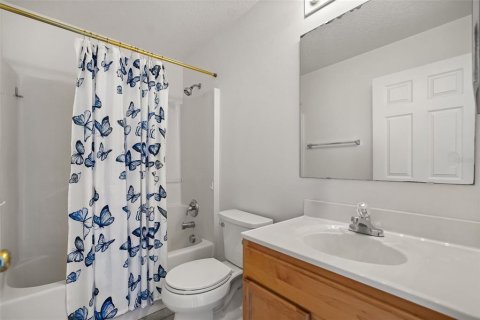 Villa ou maison à vendre à Mascotte, Floride: 4 chambres, 290.23 m2 № 2355866 - photo 15