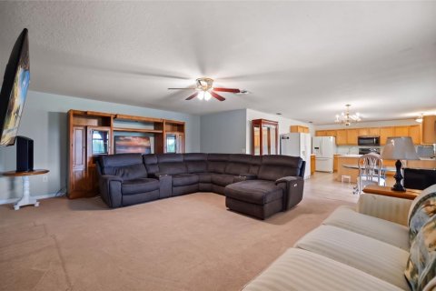Villa ou maison à vendre à Mascotte, Floride: 4 chambres, 290.23 m2 № 2355866 - photo 6