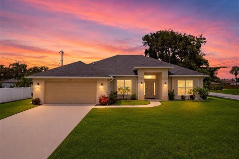 Casa en Venice, Florida 4 dormitorios, 216.56 m2 № 2284203