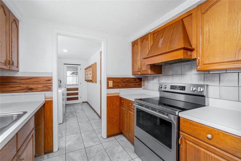 House in Englewood, Florida 2 bedrooms, 96.25 sq.m. № 1895171 - photo 17