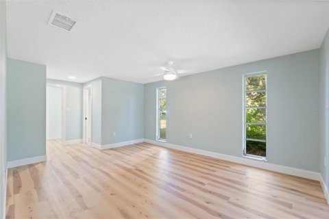 House in Hudson, Florida 3 bedrooms, 172.24 sq.m. № 2418819 - photo 23