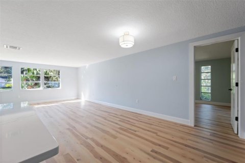 House in Hudson, Florida 3 bedrooms, 172.24 sq.m. № 2418819 - photo 19