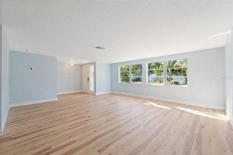 House in Hudson, Florida 3 bedrooms, 172.24 sq.m. № 2418819 - photo 20