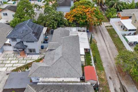 Casa en venta en Miami Gardens, Florida, 4 dormitorios, 153.47 m2 № 1799404 - foto 4