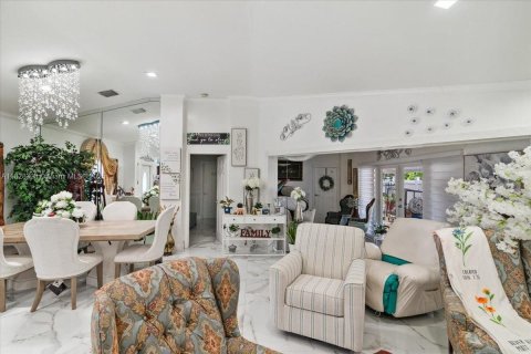 Casa en venta en Miami Gardens, Florida, 4 dormitorios, 153.47 m2 № 1799404 - foto 23
