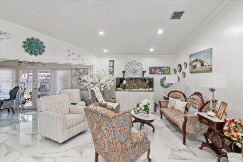 Casa en venta en Miami Gardens, Florida, 4 dormitorios, 153.47 m2 № 1799404 - foto 22