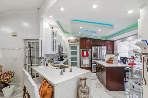 Casa en venta en Miami Gardens, Florida, 4 dormitorios, 153.47 m2 № 1799404 - foto 29