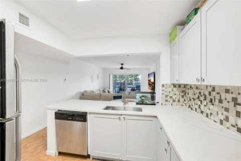 Copropriété à vendre à Tamarac, Floride: 1 chambre, 69.68 m2 № 2248203 - photo 7