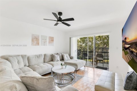 Copropriété à vendre à Tamarac, Floride: 1 chambre, 69.68 m2 № 2248203 - photo 3